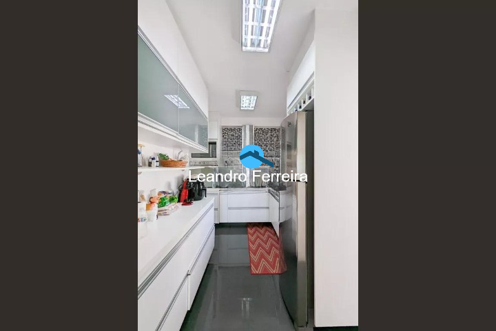 Apartamento à venda com 3 quartos, 130m² - Foto 9