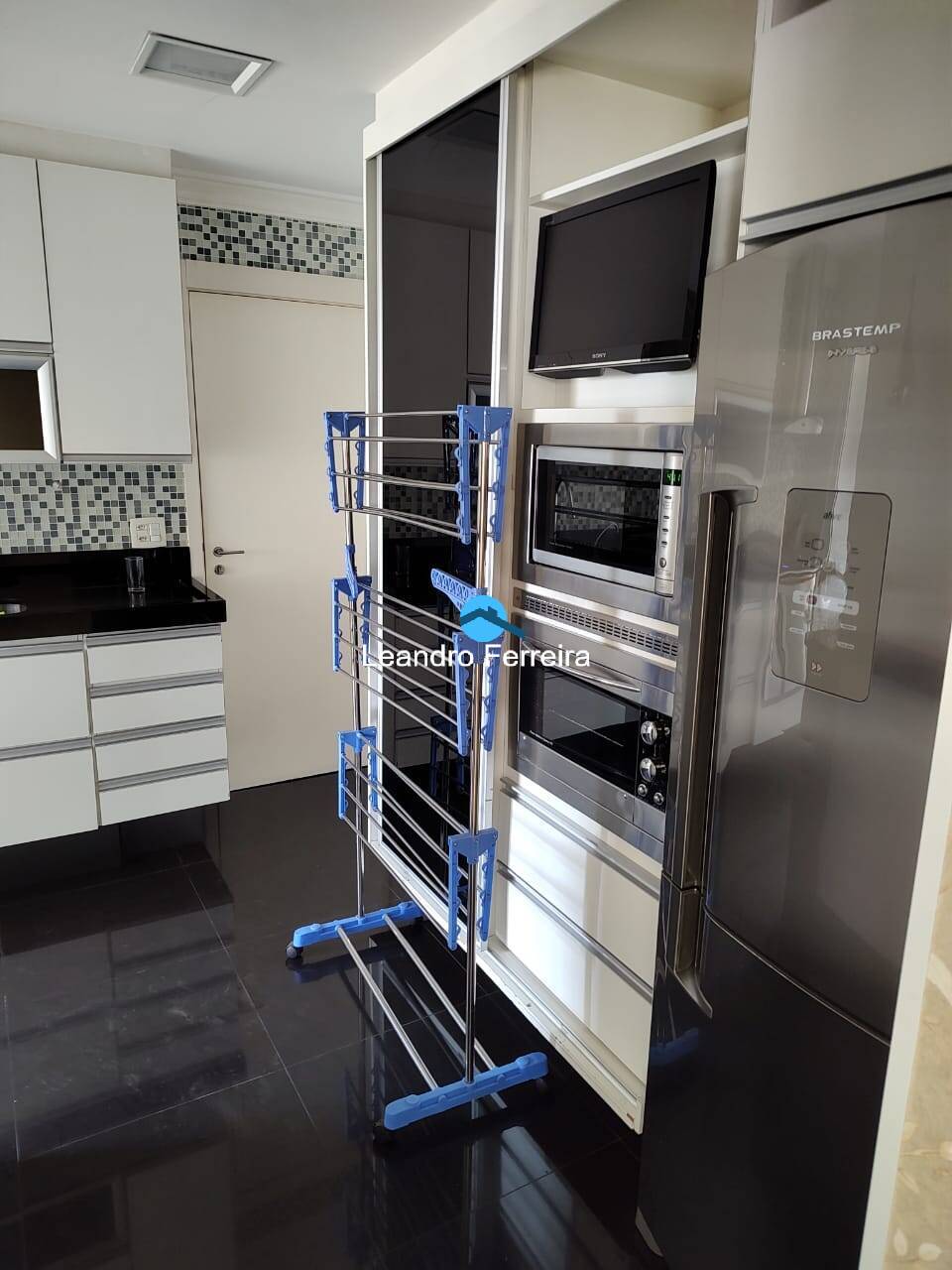 Apartamento à venda com 3 quartos, 106m² - Foto 8