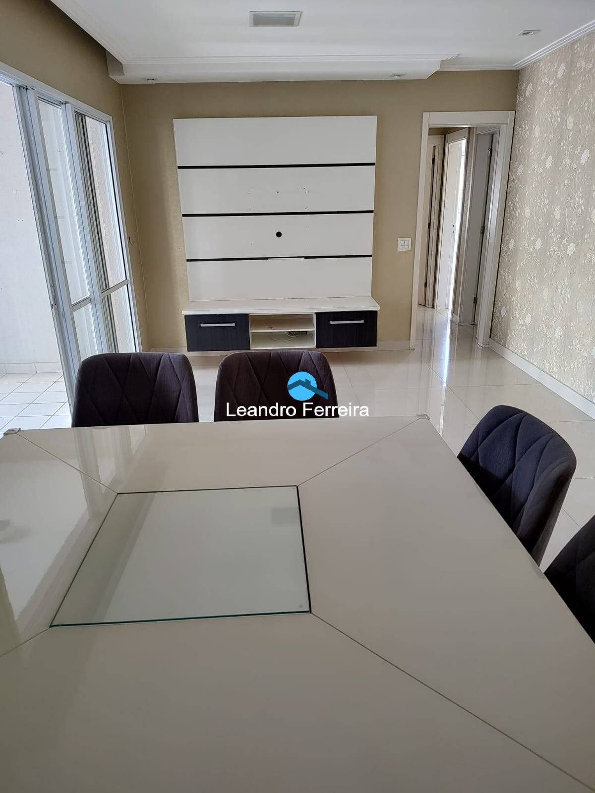 Apartamento à venda com 3 quartos, 106m² - Foto 4