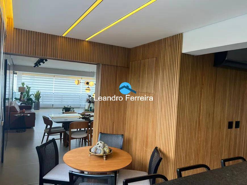 Apartamento à venda com 4 quartos, 200m² - Foto 8