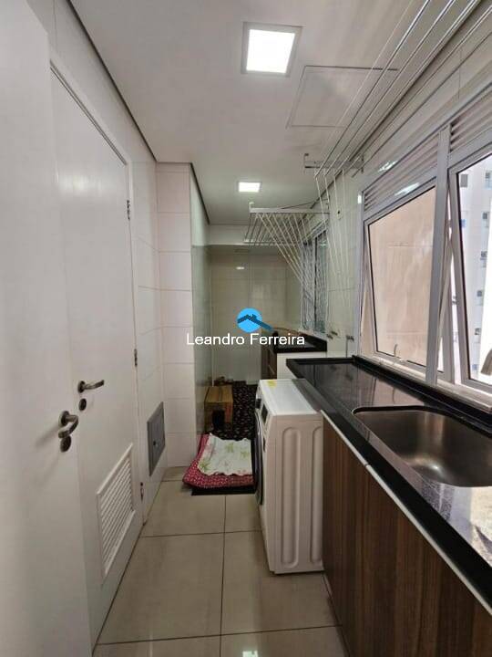 Apartamento à venda com 3 quartos, 130m² - Foto 12