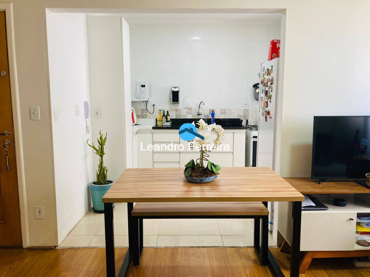 Apartamento à venda com 2 quartos, 64m² - Foto 3