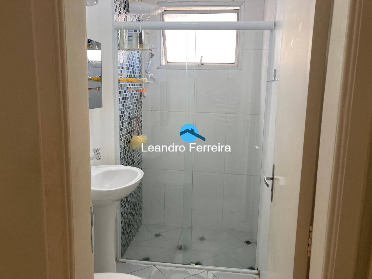 Apartamento à venda com 2 quartos, 64m² - Foto 9