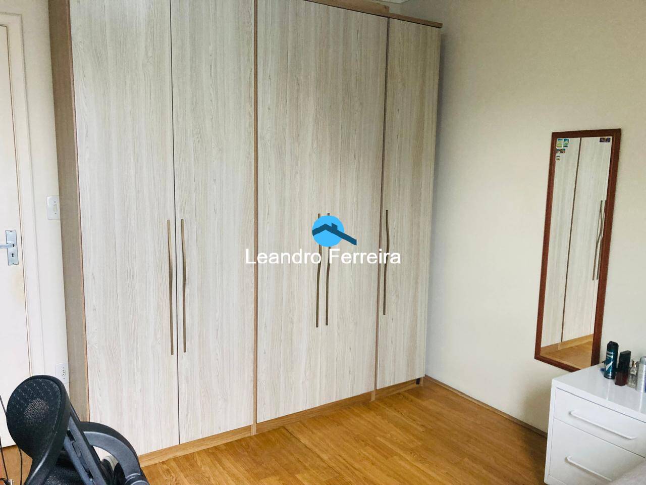 Apartamento à venda com 2 quartos, 64m² - Foto 13