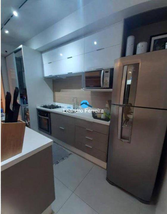 Apartamento à venda com 2 quartos, 77m² - Foto 6