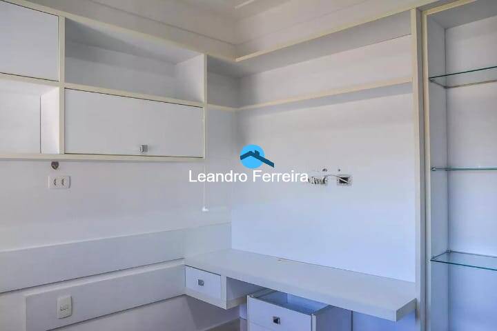 Apartamento à venda com 3 quartos, 156m² - Foto 19