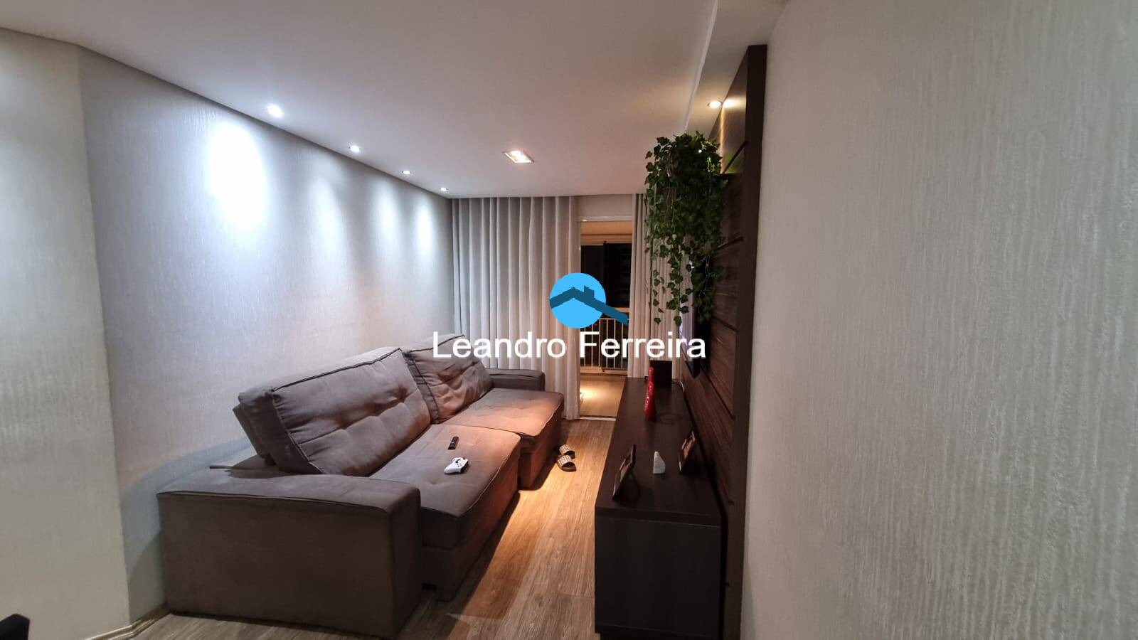 Apartamento à venda com 3 quartos, 82m² - Foto 2