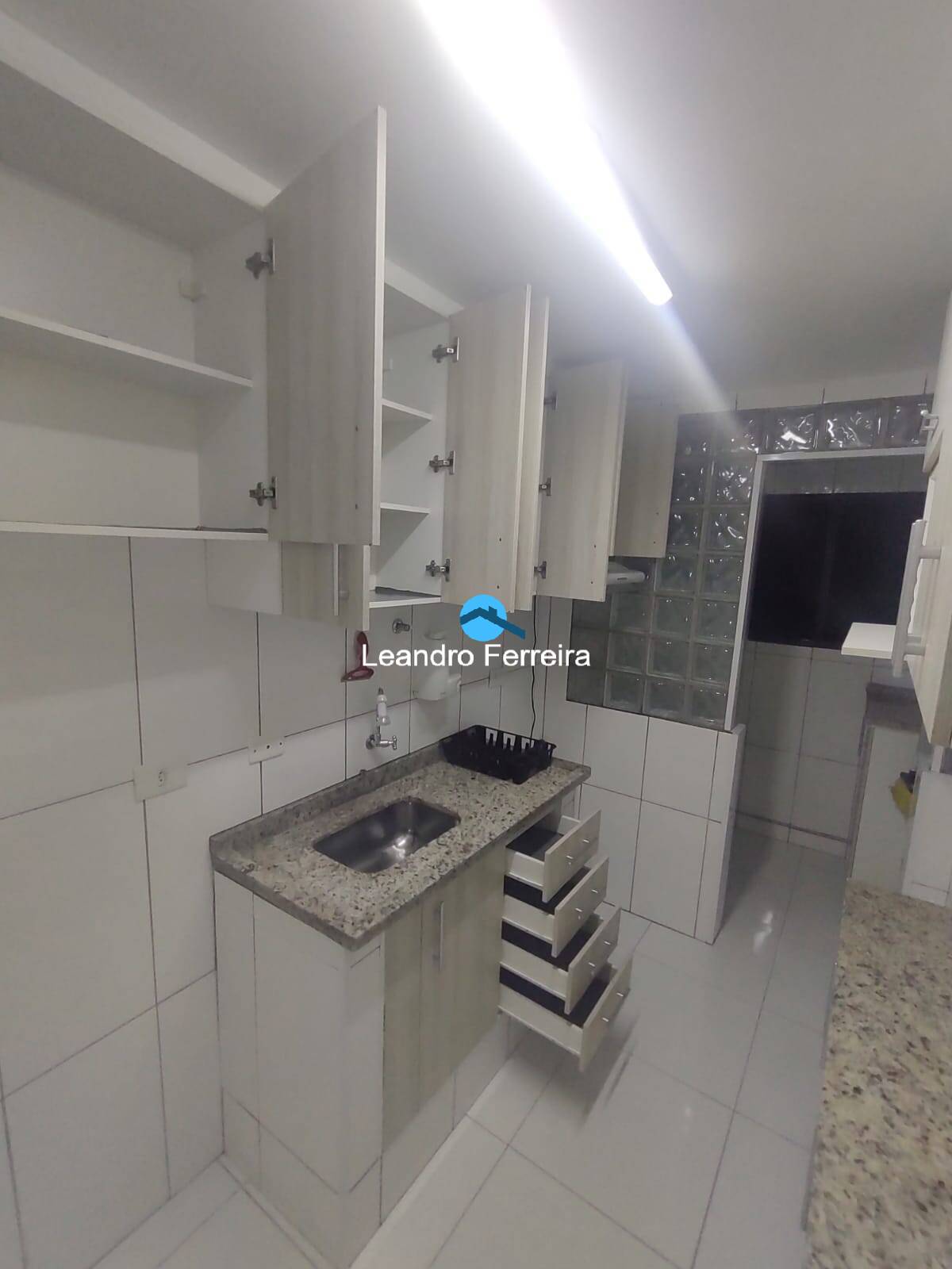 Apartamento à venda com 2 quartos, 48m² - Foto 4