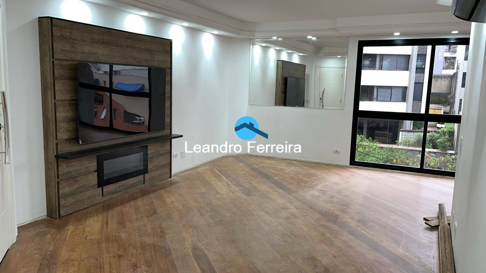 Apartamento à venda com 3 quartos, 127m² - Foto 1