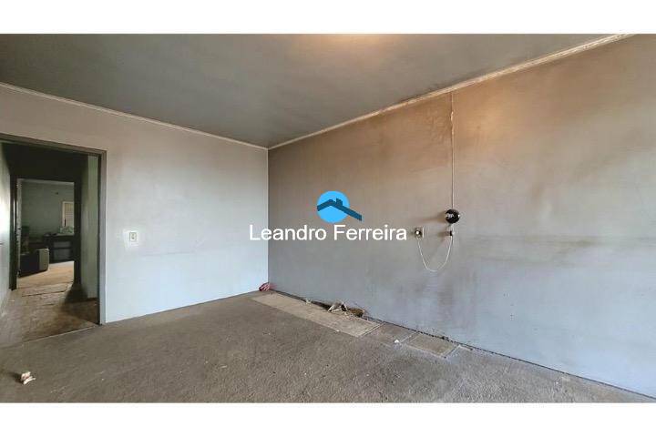 Casa à venda com 2 quartos, 160m² - Foto 4