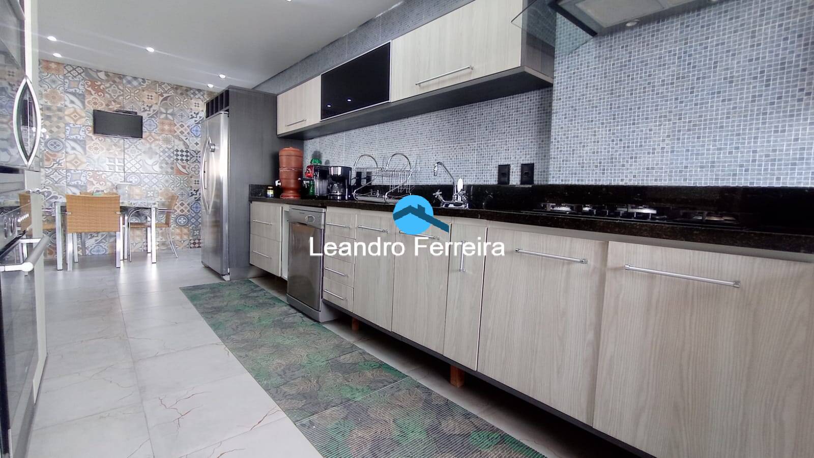 Apartamento à venda com 3 quartos, 158m² - Foto 11