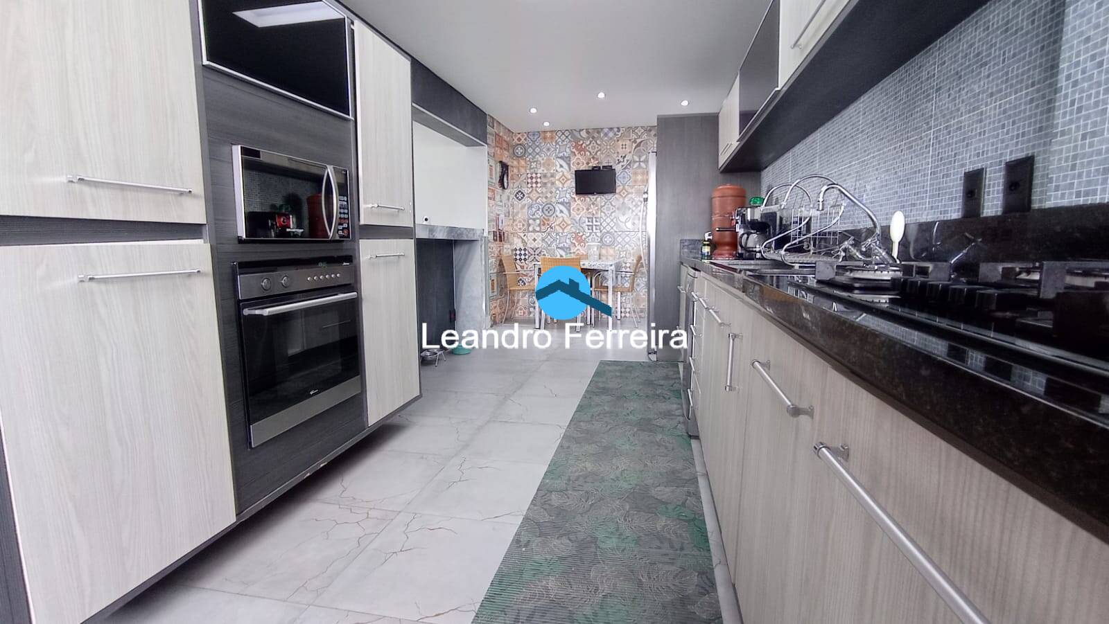 Apartamento à venda com 3 quartos, 158m² - Foto 12