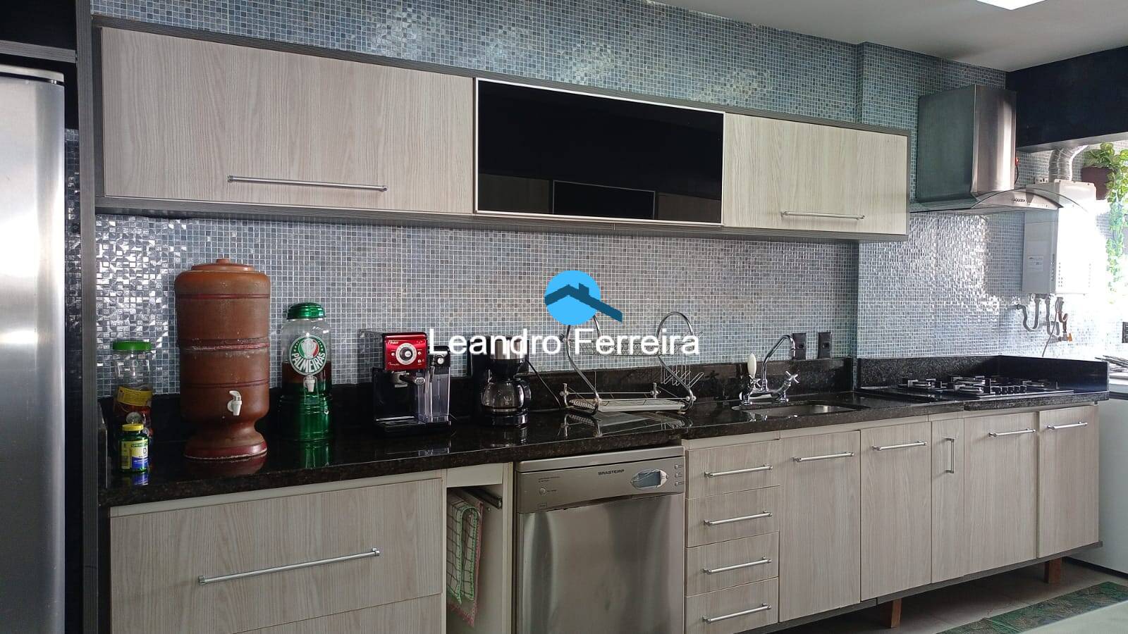 Apartamento à venda com 3 quartos, 158m² - Foto 13