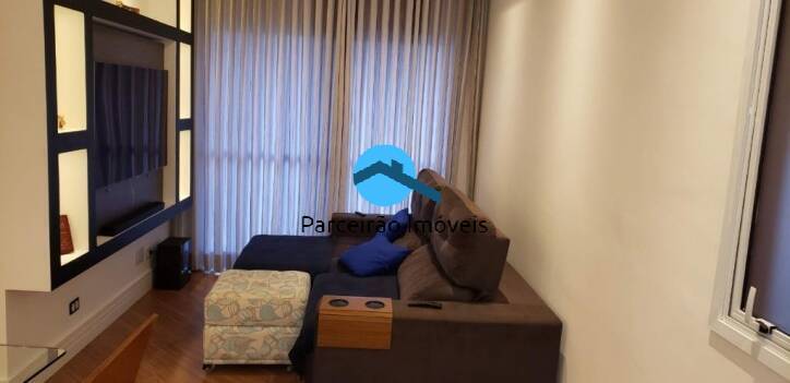 Apartamento à venda com 2 quartos, 70m² - Foto 1