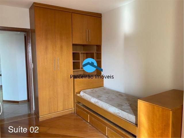 Apartamento à venda com 3 quartos, 143m² - Foto 6