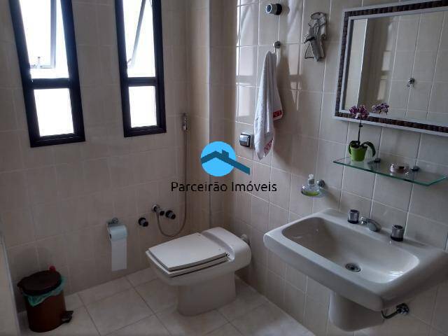 Apartamento à venda com 3 quartos, 140m² - Foto 13