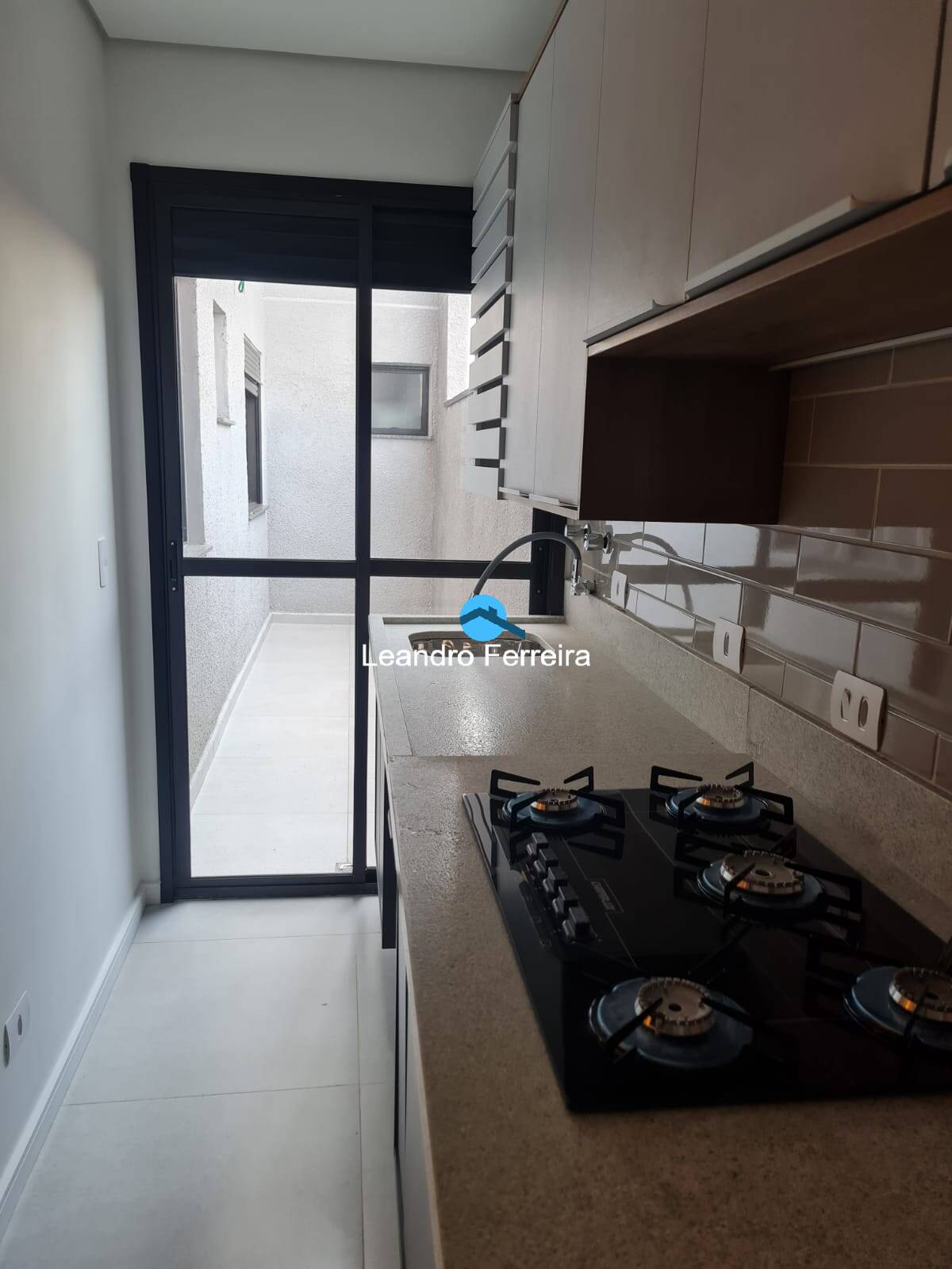 Apartamento à venda com 3 quartos, 95m² - Foto 15